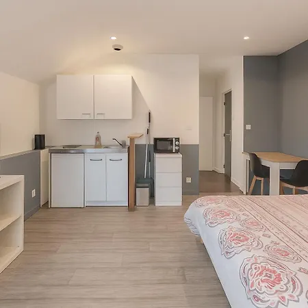Cosy M5 - Calme - Acces Autonome - Coeur De Apartamento Meaux