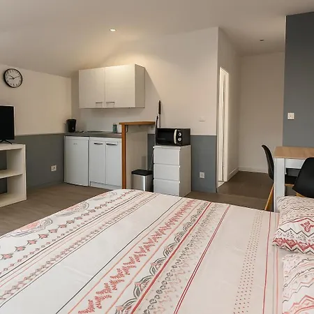 Cosy M5 - Calme - Acces Autonome - Coeur De Apartamento Meaux